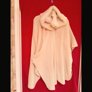 Hoody Poncho with matching gloves